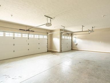 Photo - 5936 Riviera Arch