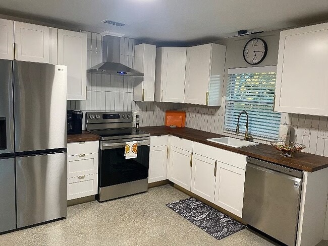 Photo - 1205 E 24th Ave