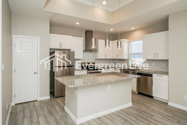 Photo - 1226 El Porvenir Dr