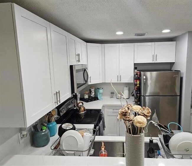 Building Photo - 1827 Runners Way Rental