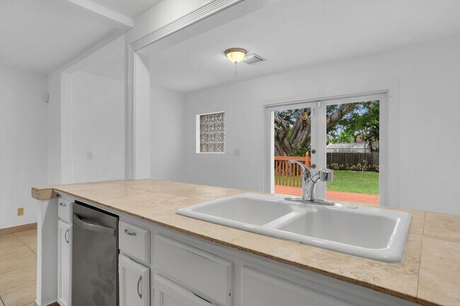 Photo - Beautiful home in quiet neighborhood