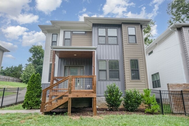 Building Photo - 1004 Antioch Pike Rental