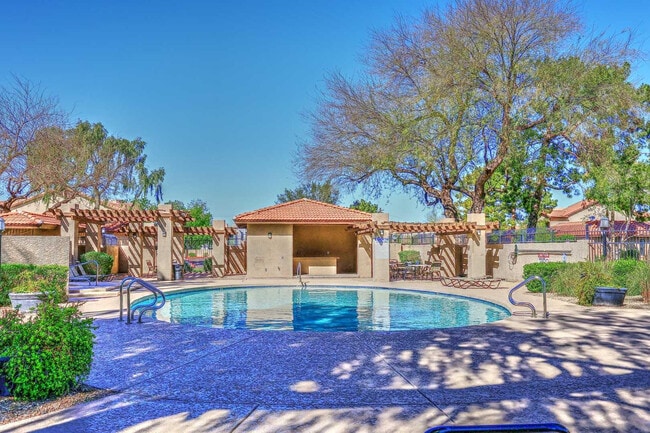 Building Photo - 8625 E Belleview Pl