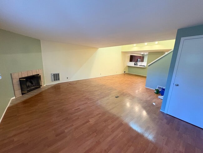 Photo - 2 Bed/2.5 Bath Townhome with Garage, Pool and Tennis Court