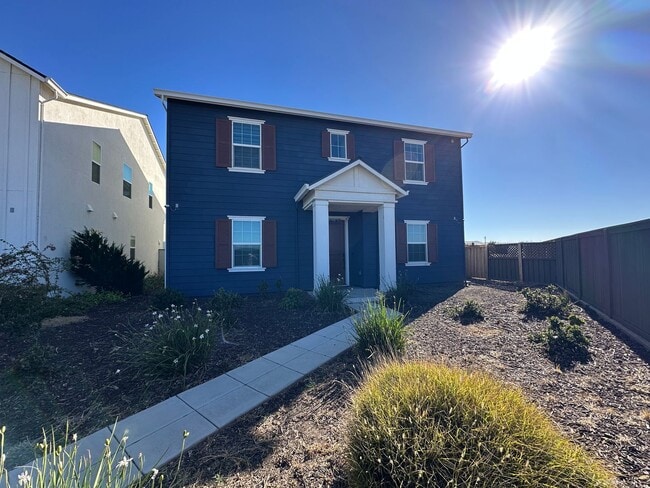 Photo - Stunning 5 Bedroom, 3.5 Bath Ellis Home / Best Property Management