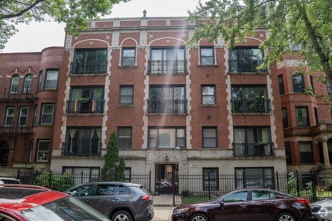 Building Photo - Uptown - 1 Bed / 1 Bath - Dog Friendly! Unit 931-406 Rental