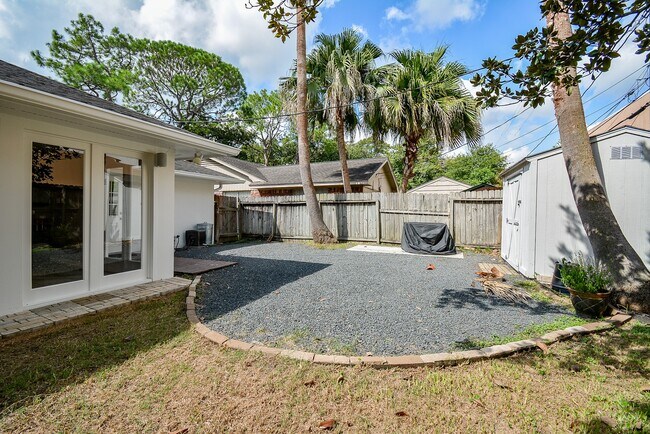 Photo - 9614 Val Verde St