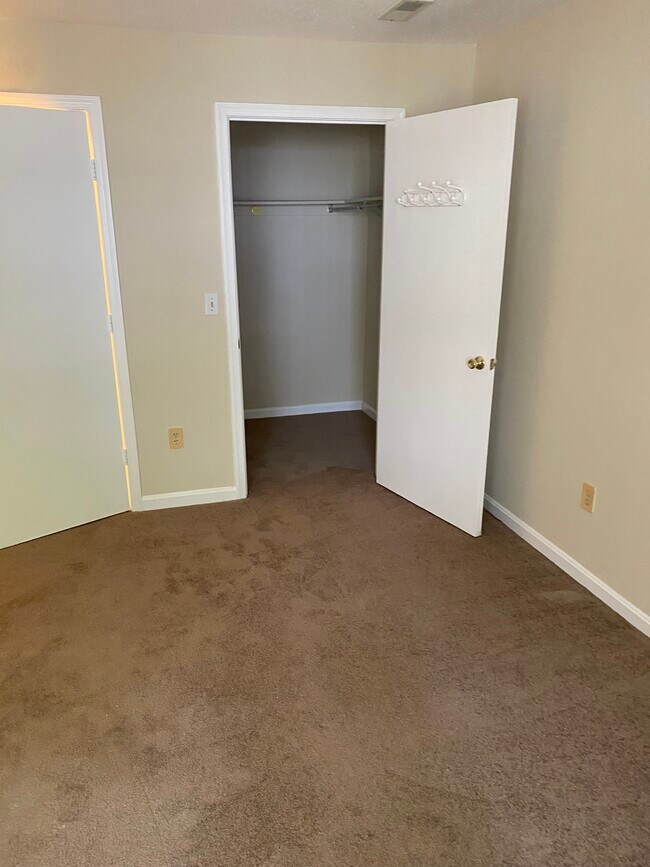 Photo - 2609 Camelback Ln Unit #2