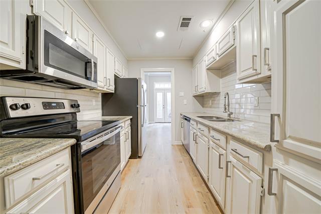 Photo - 3605 Brown St Unidad B-108