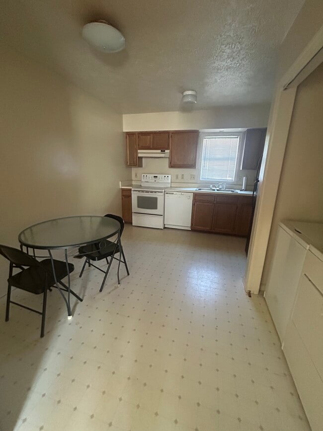 Photo - 4850 National Rd Unit Apt 2B