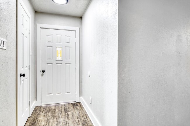 Photo - 1308 Hardwood Ln