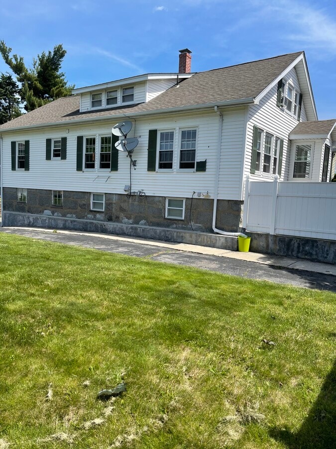 Photo - 97 Elliot Ave