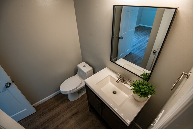 Photo - 119 Remington Wy