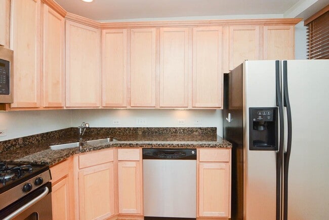 Photo - 3237 N Clifton Ave Unit E2