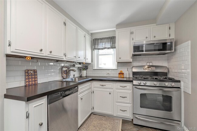 Photo - 324 Beebe Rd