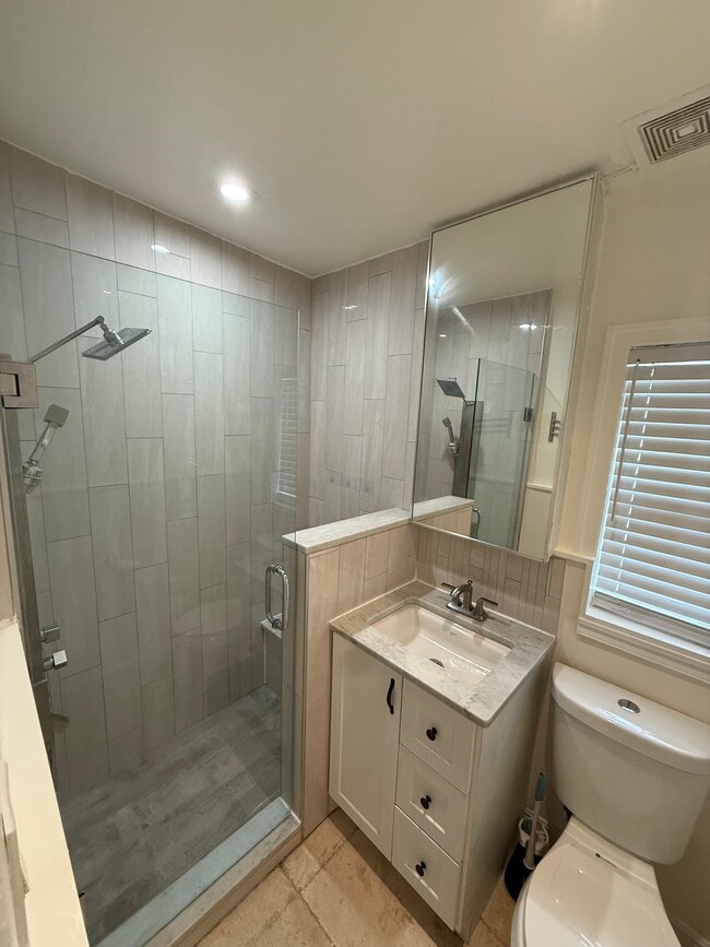 Photo - 940 W Fairbanks Ave