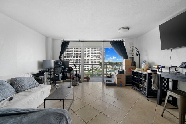 Photo - Bay Park Towers