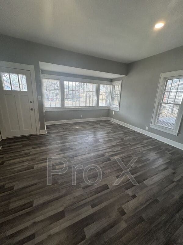 Photo - 1919 S Broadway St