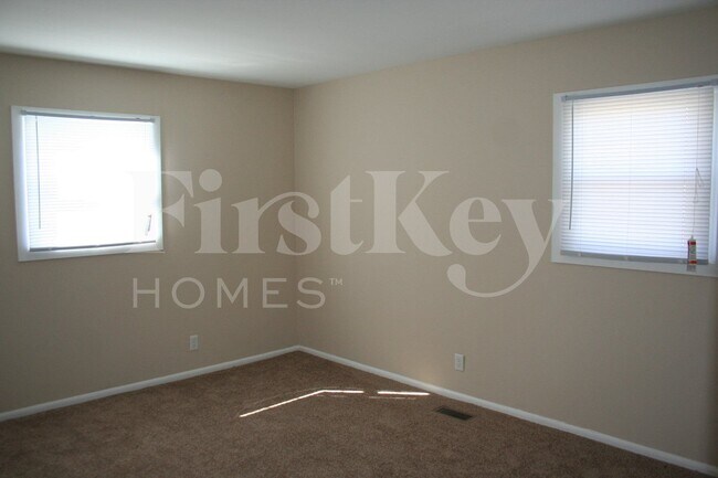 Photo - 9538 E 39th St