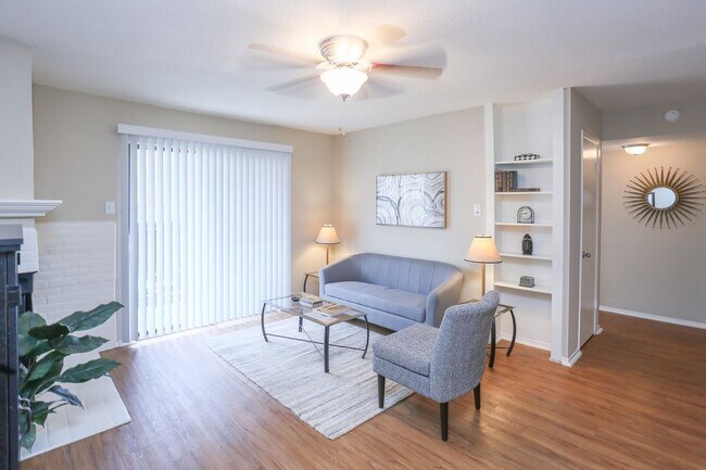 Photo - 3131 Cummins St Condo Unit 86