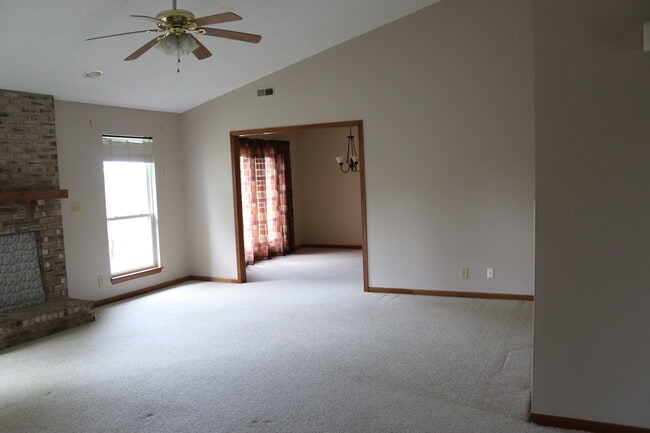 Photo - 1953 Greenbrier Ave