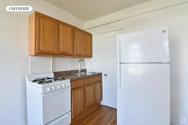 Building Photo - 129 Columbia St Rental