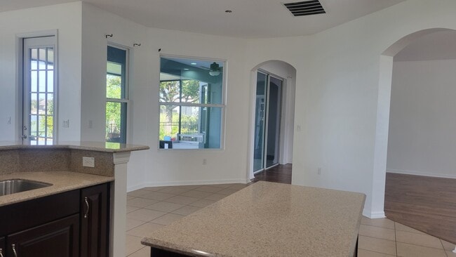 Photo - 563 Blue Cypress Dr