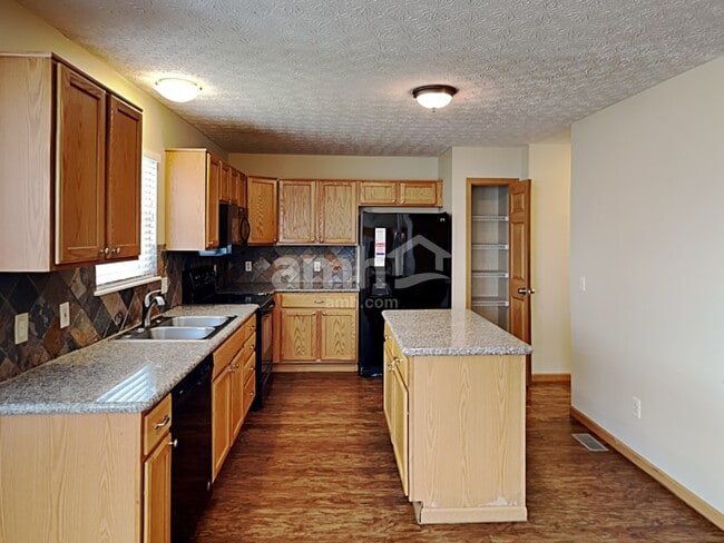 Photo - 268 Brandie Dr