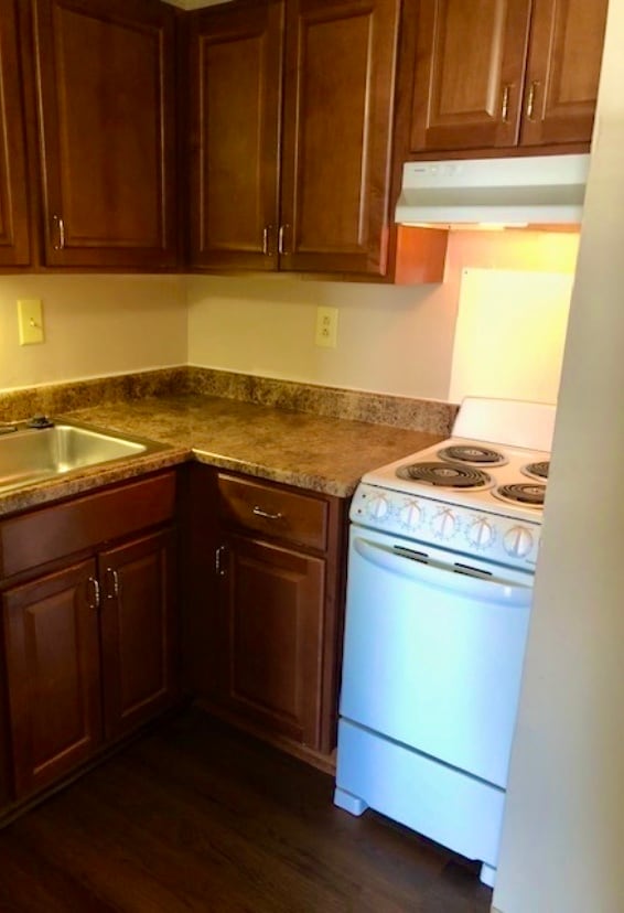 Updated cabinets and countertops - Silvertree Seniors