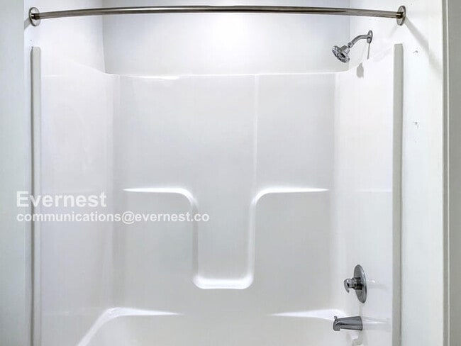 Photo - 17 W Main St Unit 204