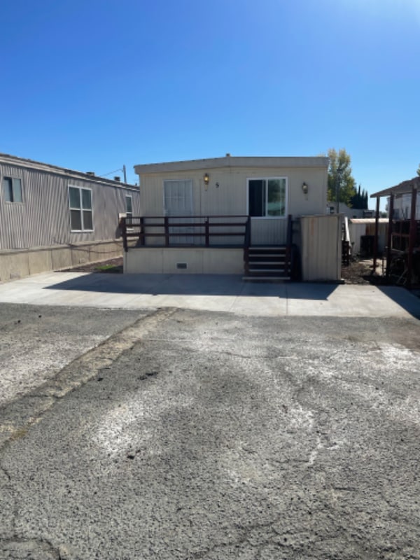 Building Photo - 5625 Sandmound Blvd Rental