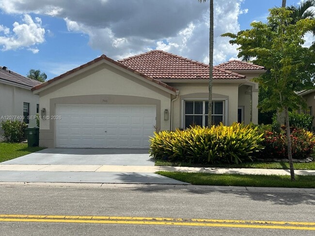 Photo - 761 Tanglewood Cir