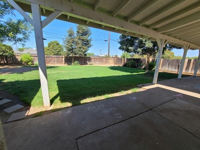 Photo - 475 N Perry Ave