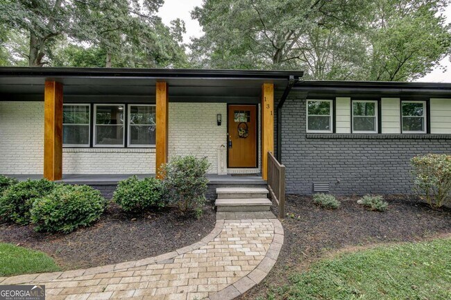 Photo - 131 Brookwood Dr SW