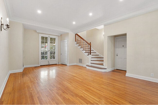 Photo - 420 S Beverwil Dr