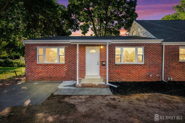Photo - 614 Remsen Ave Unidad 1