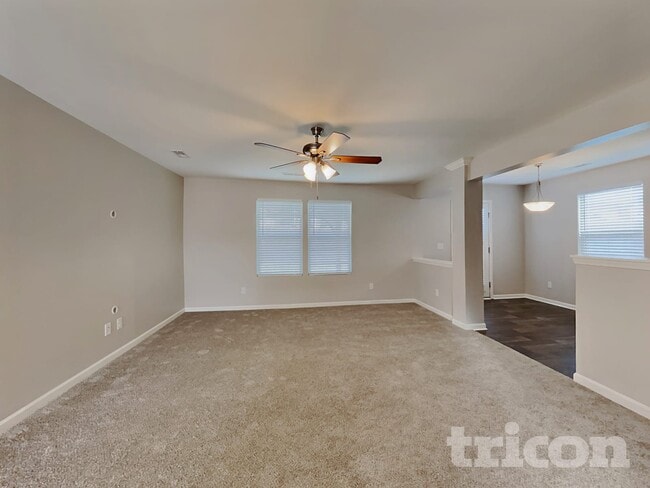 Photo - 1711 Sawtooth Ct