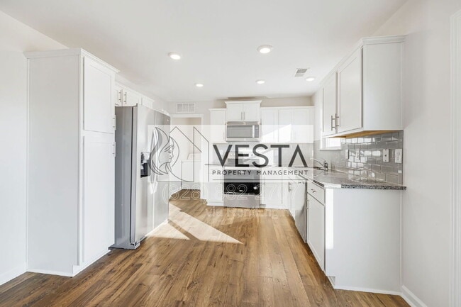 Photo - 30 Benedict Ln