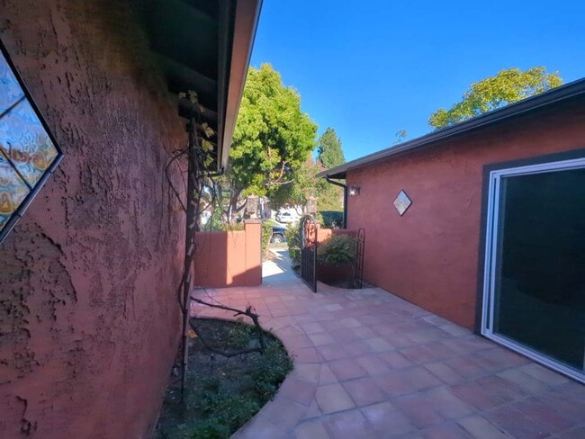 Photo - Beautifully Rehabbed 6 Bedroom Home in Desirable Montalvo Heights in Ventura