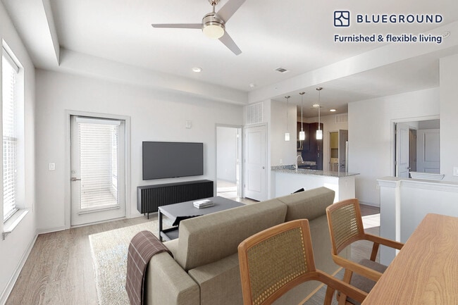 Photo - 1000 Lupine Unidad FL3-ID9462A