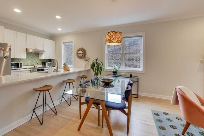 Photo - 1725 N Mohawk St