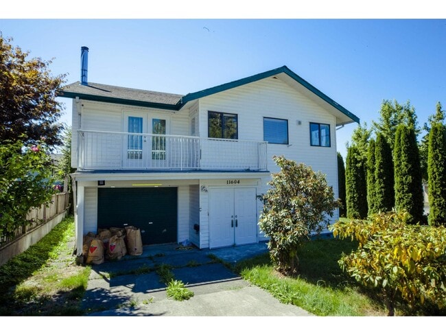 Photo - 11604-1175A 75A Ave.