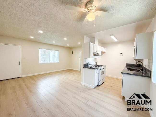 Photo - 6336 Tujunga Ave Unit 2