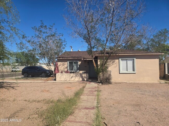 Building Photo - 3845 N 15th Ave