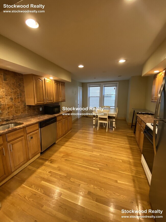 Photo - 38 Mount Vernon St Unit 2