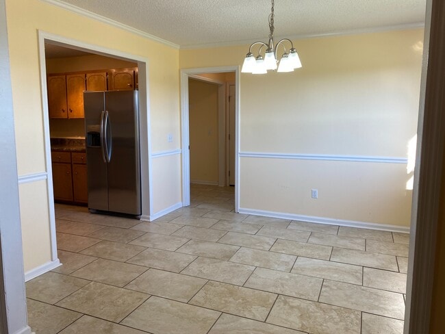 Photo - 15 Patricia Ln