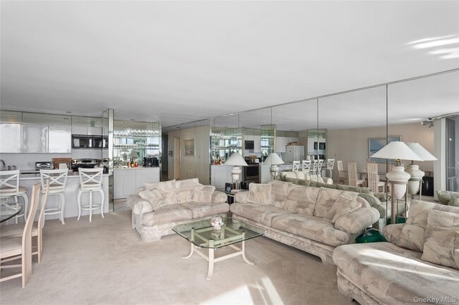 Photo - 265 Dune Rd Unit 7G