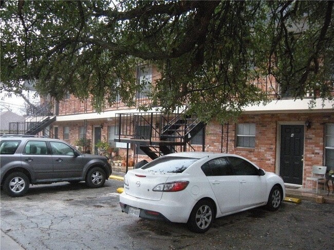 Photo - 1601 Enfield Rd Condo