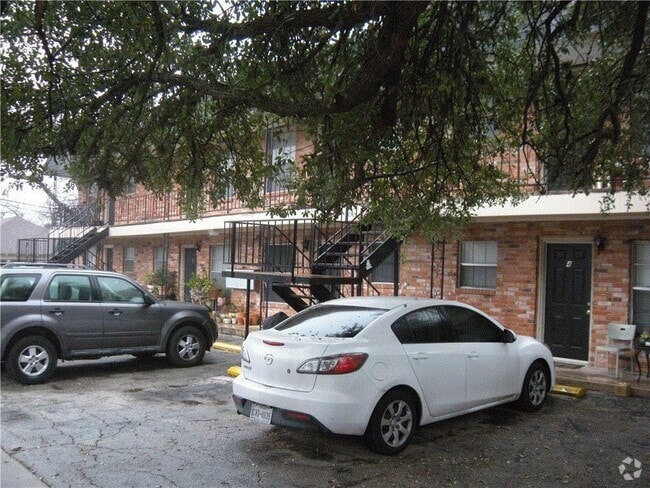 Building Photo - 1601 Enfield Rd Rental
