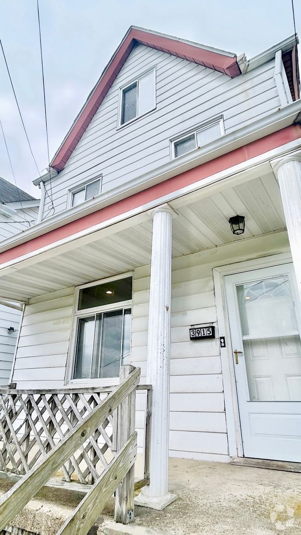 Building Photo - Now Leasing: Beautiful 3-Bedroom Home l Ri...